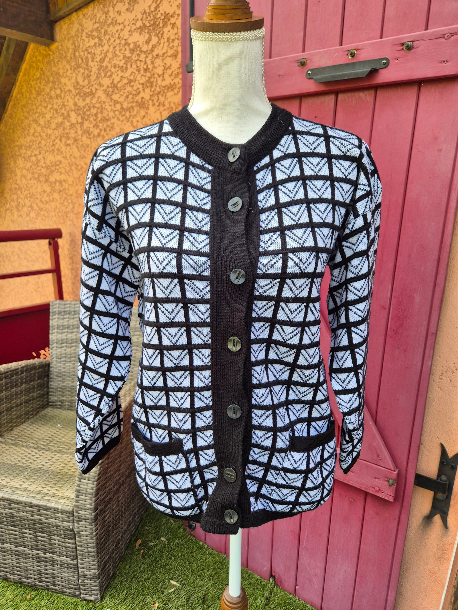 Gilet court à manches longues pour femme T. L "M.J.C."